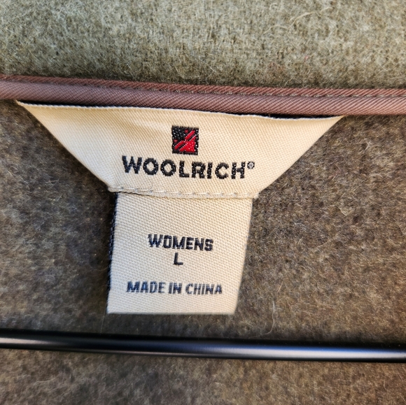 Woolrich Asymmetrical Button Vest - Picture 6 of 6